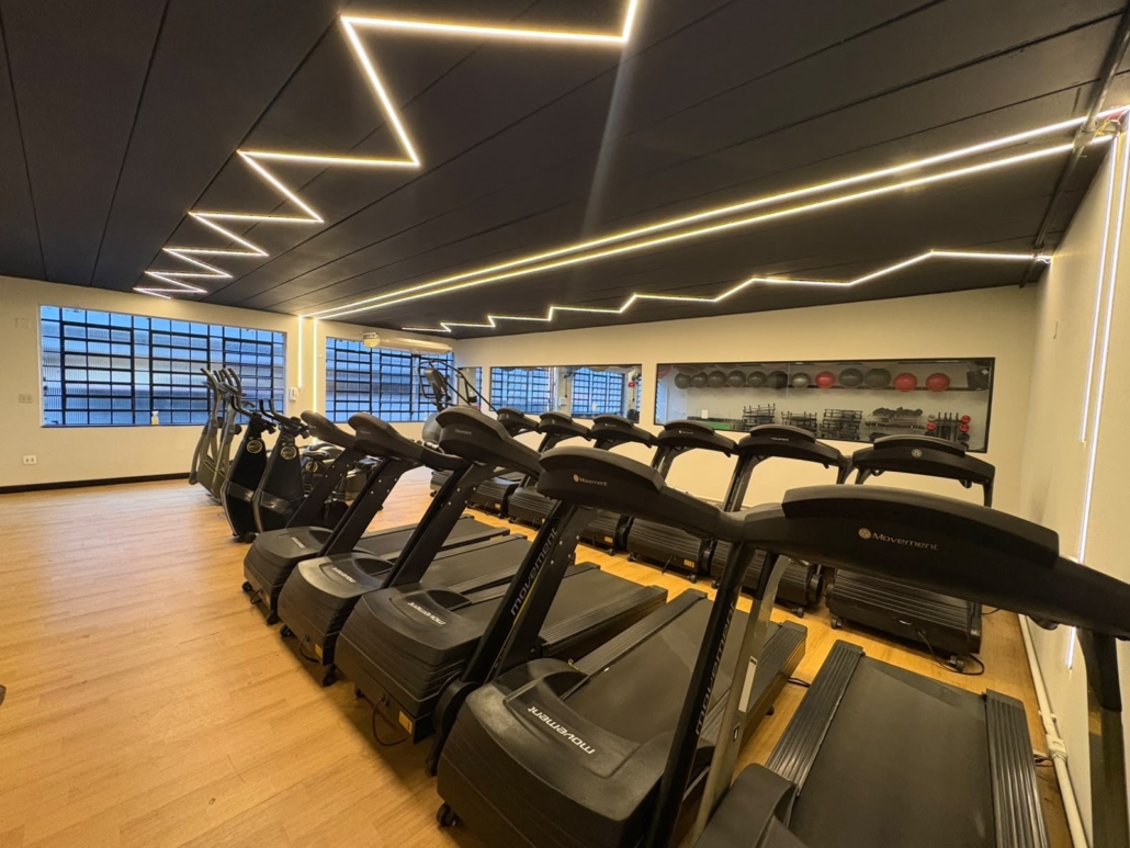 Academia Espaço Vital Santo André Sala de cardio com esteiras da Academia Espaço Vital em Santo André